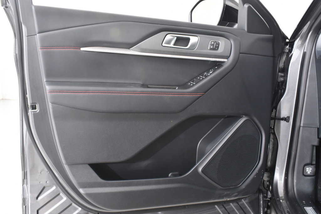 New 2026 Ford Explorer ST-Line w/ ST-Line Street Pack AWD/4WD image 26