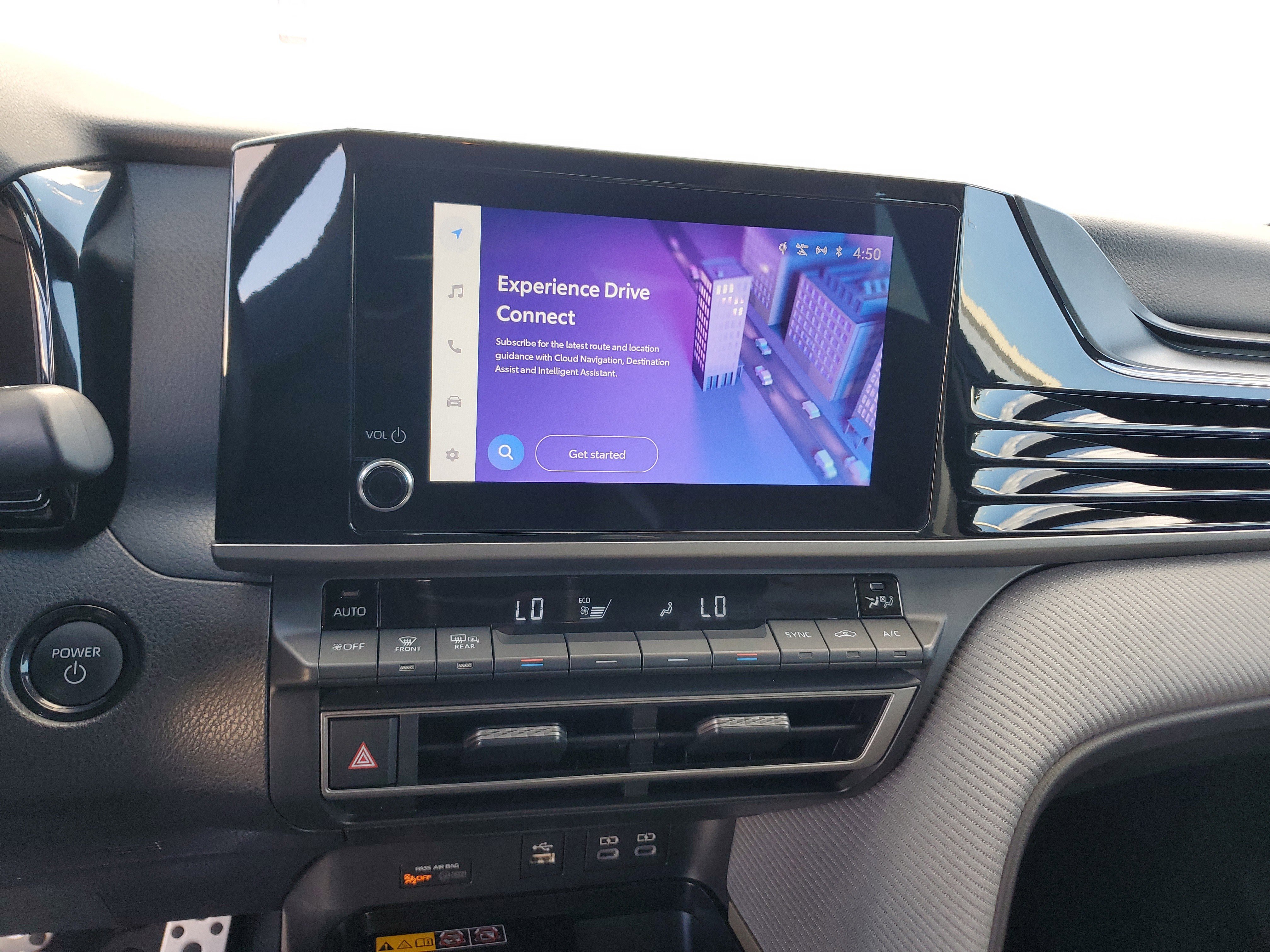 Used 2025 Toyota Camry SE image 29