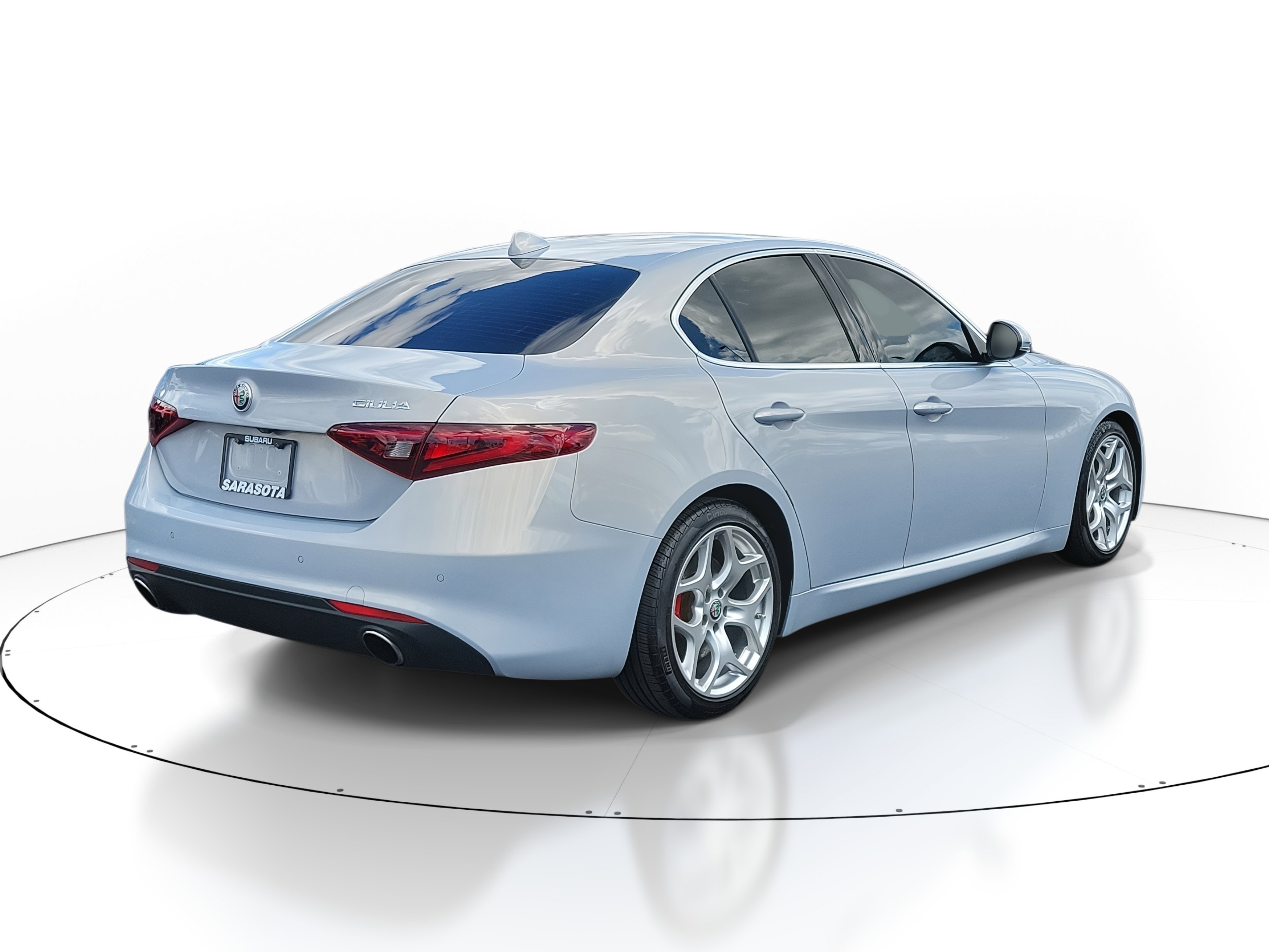 Used 2020 Alfa Romeo Giulia Ti w/ Active Blind Spot Package image 6