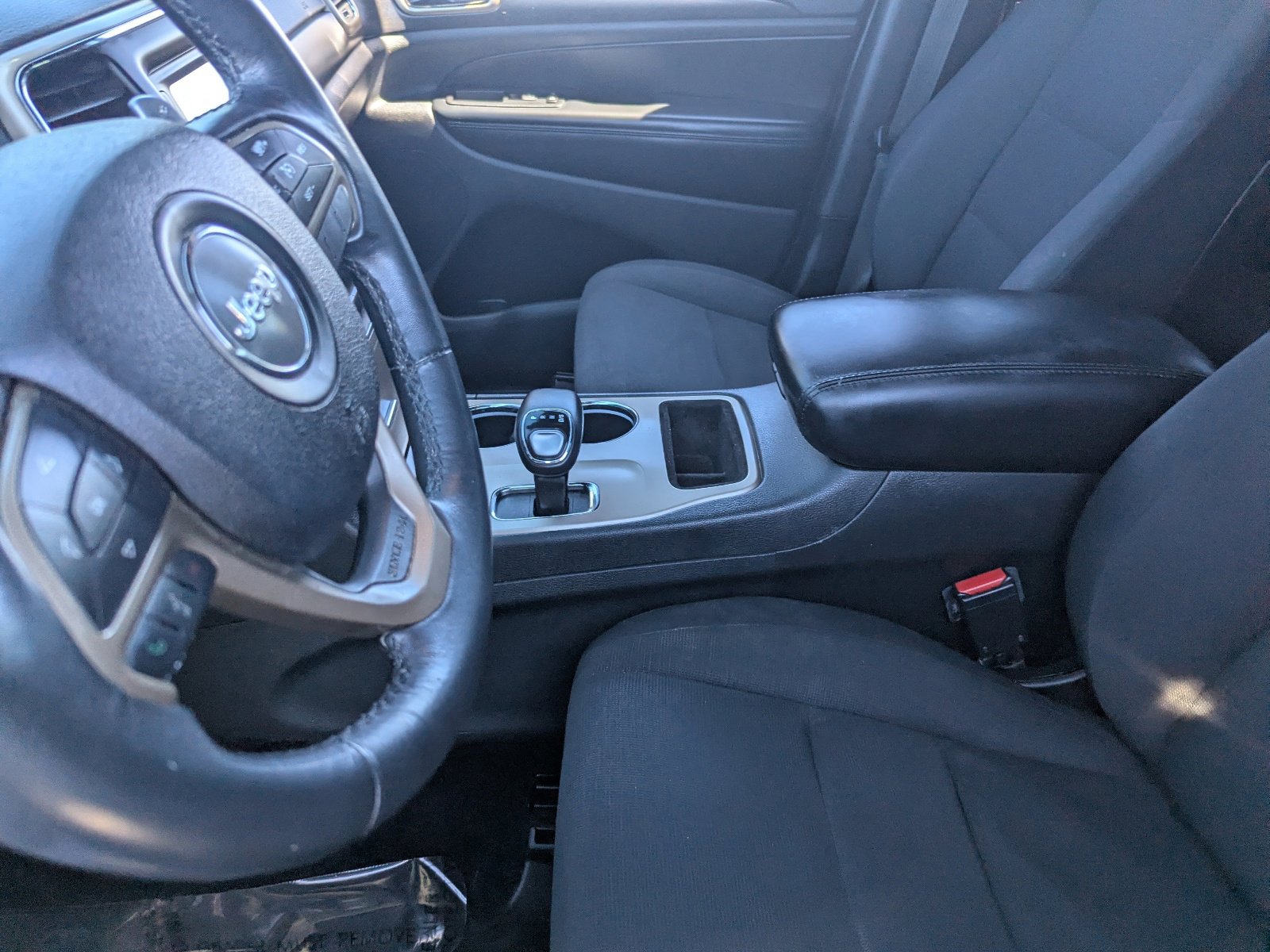 Used 2015 Jeep Grand Cherokee Laredo image 17