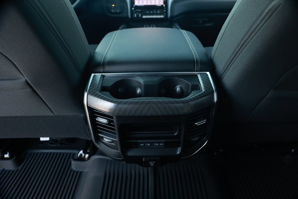 New 2026 RAM 3500 Big Horn AWD/4WD image 28