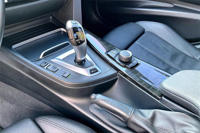 Used 2018 BMW 330e w/ Convenience Package image 14