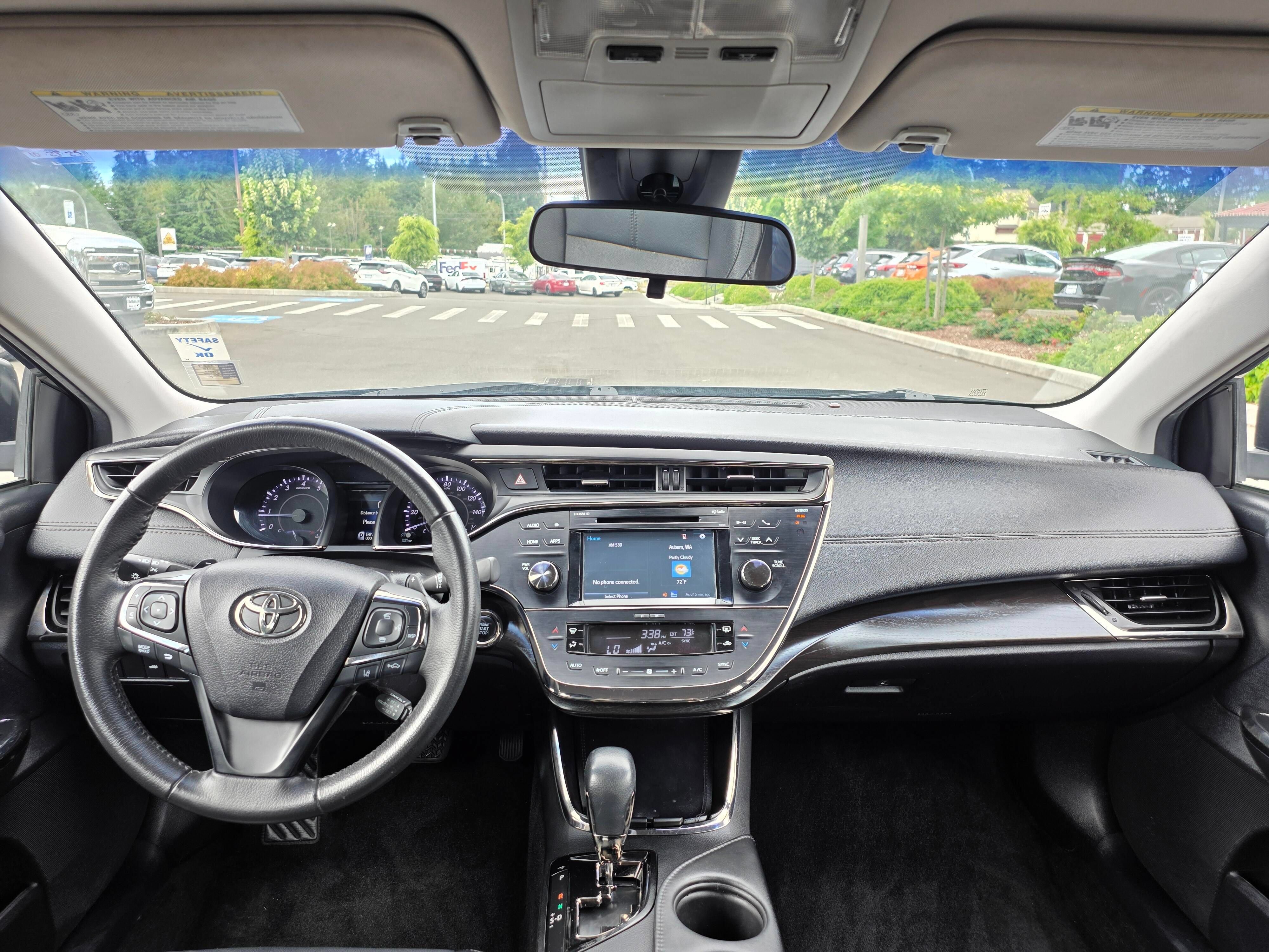 Used 2018 Toyota Avalon XLE FWD image 10