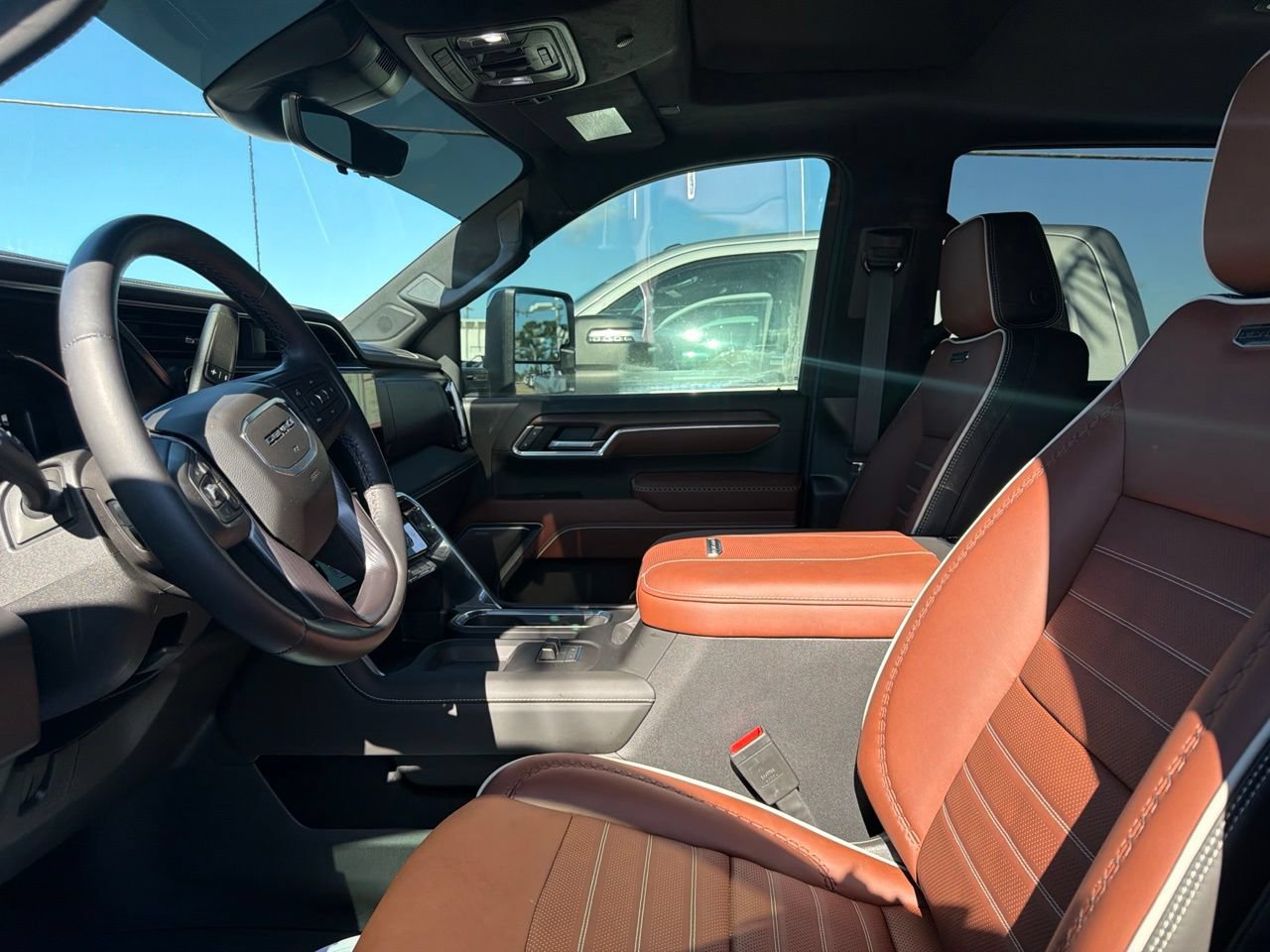 Used 2026 GMC Sierra 2500 Denali Ultimate AWD/4WD image 8