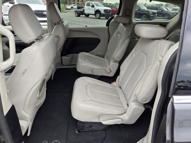 Used 2021 Chrysler Voyager Lxi FWD image 11