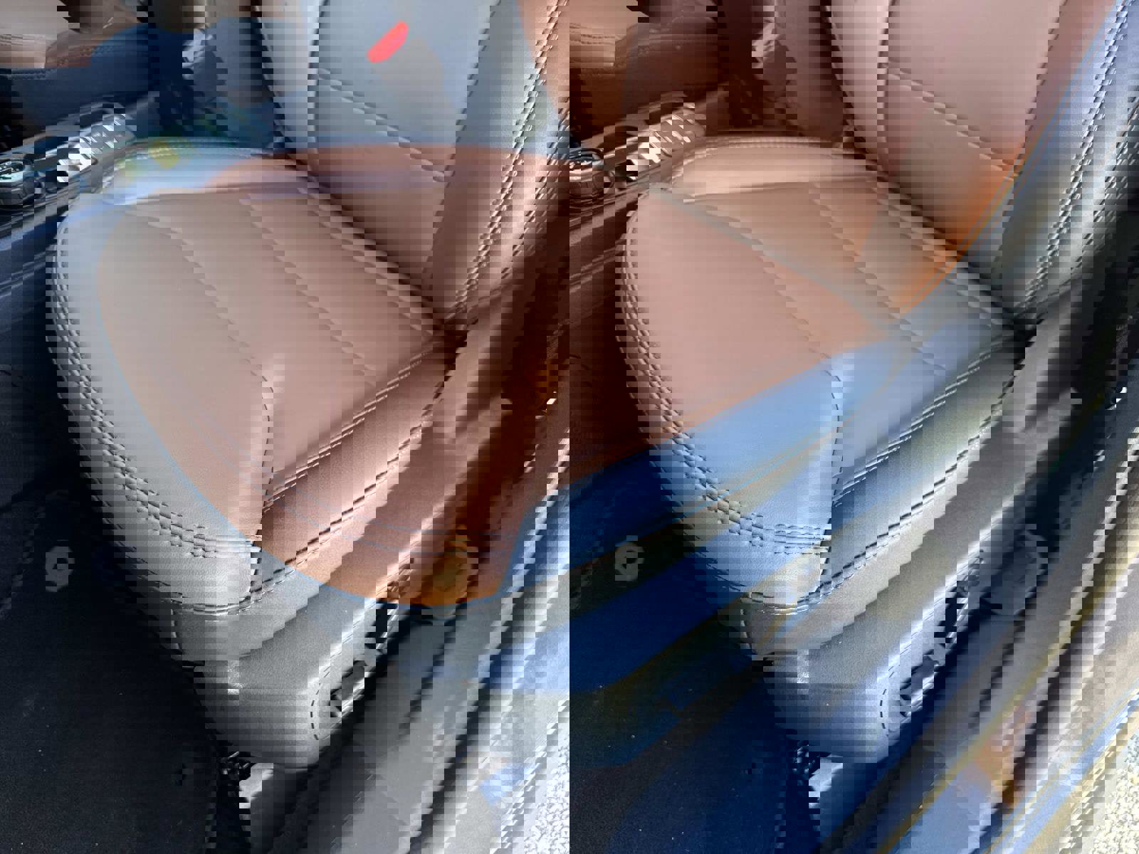 Used 2024 Ford Maverick Lariat image 19