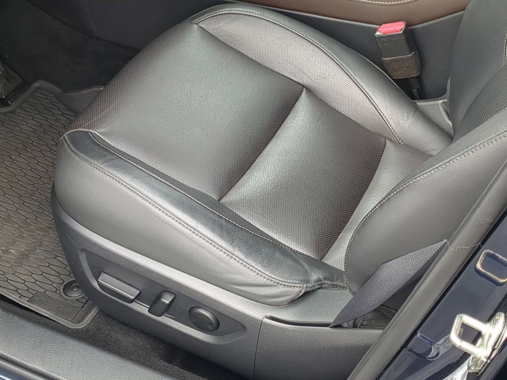 Used 2021 MAZDA CX-30 2.5 Turbo w/ Premium Package image 13