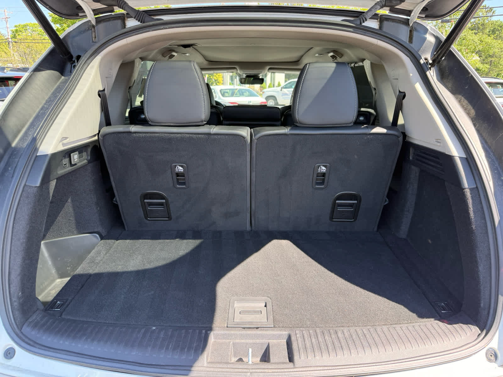Used 2023 Acura MDX SH-AWD w/ Technology Package image 14