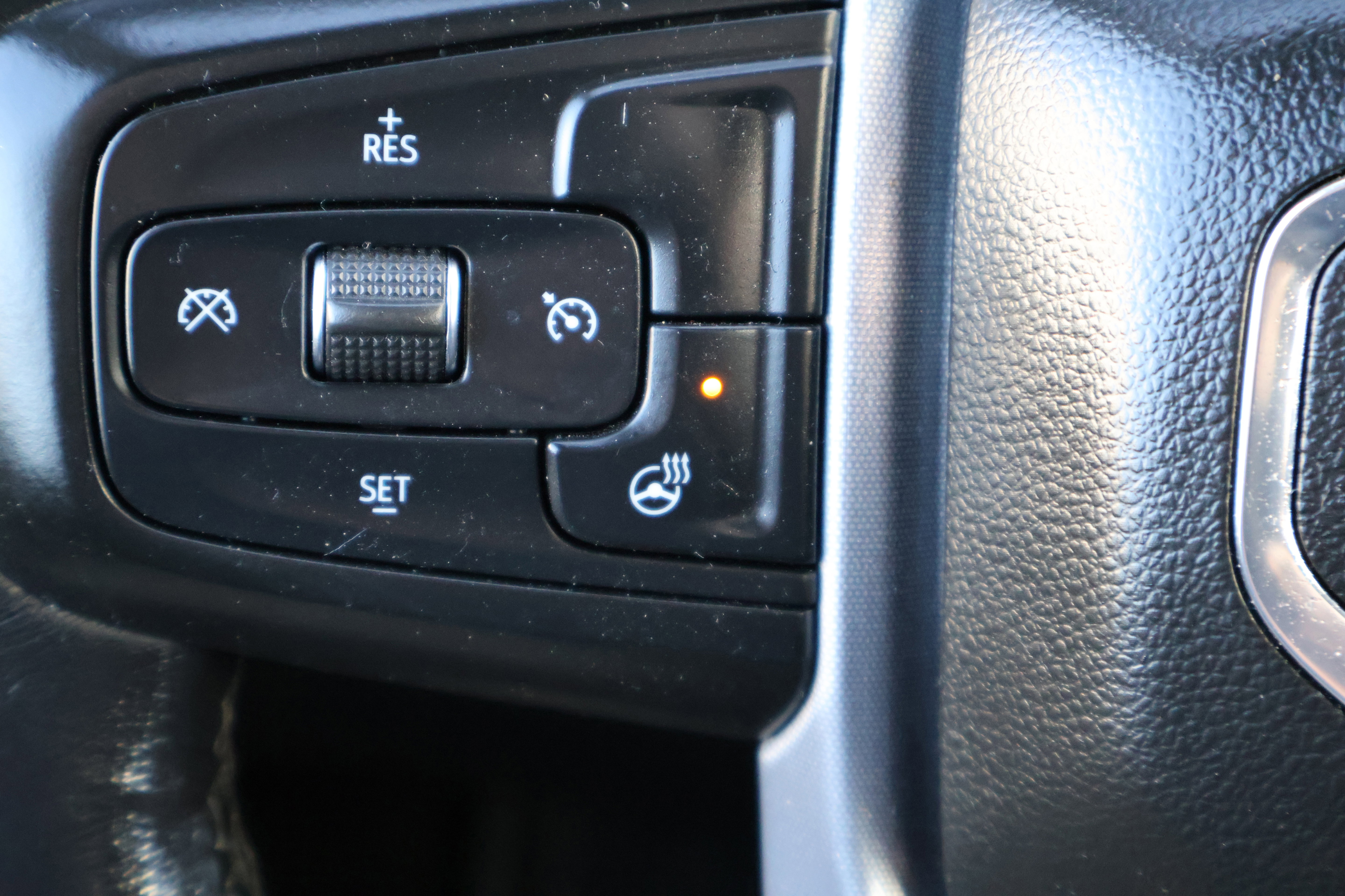 Used 2021 GMC Sierra 1500 SLT image 35