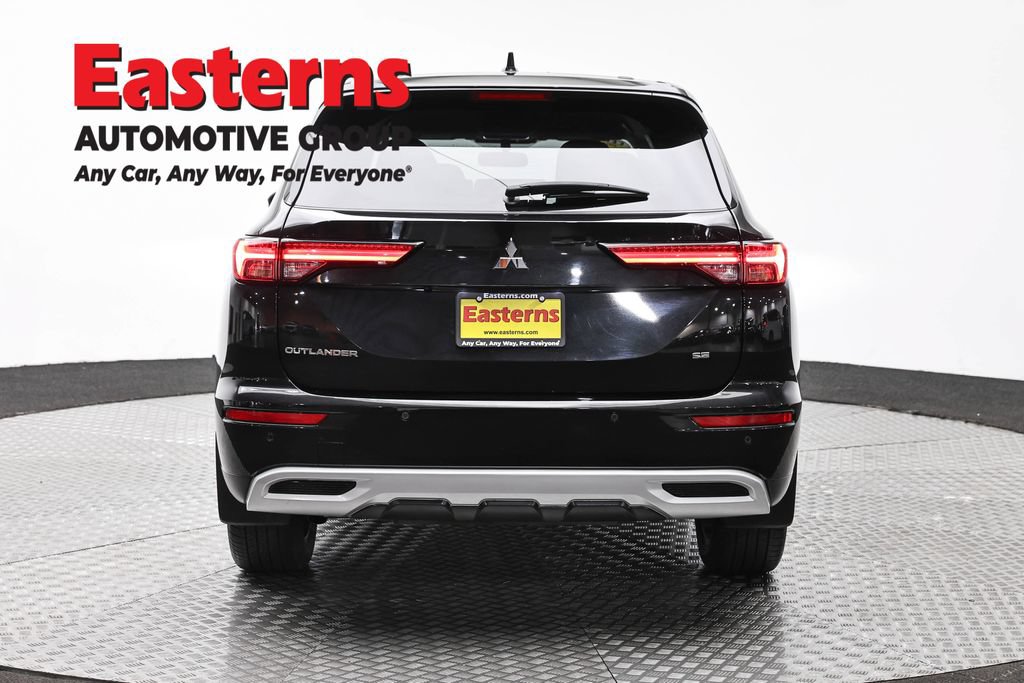 Used 2024 Mitsubishi Outlander SE AWD/4WD image 6