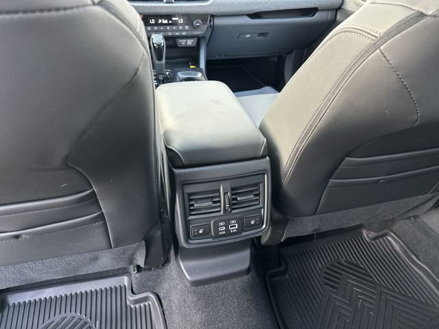 Used 2026 Subaru Outback Limited AWD/4WD image 25