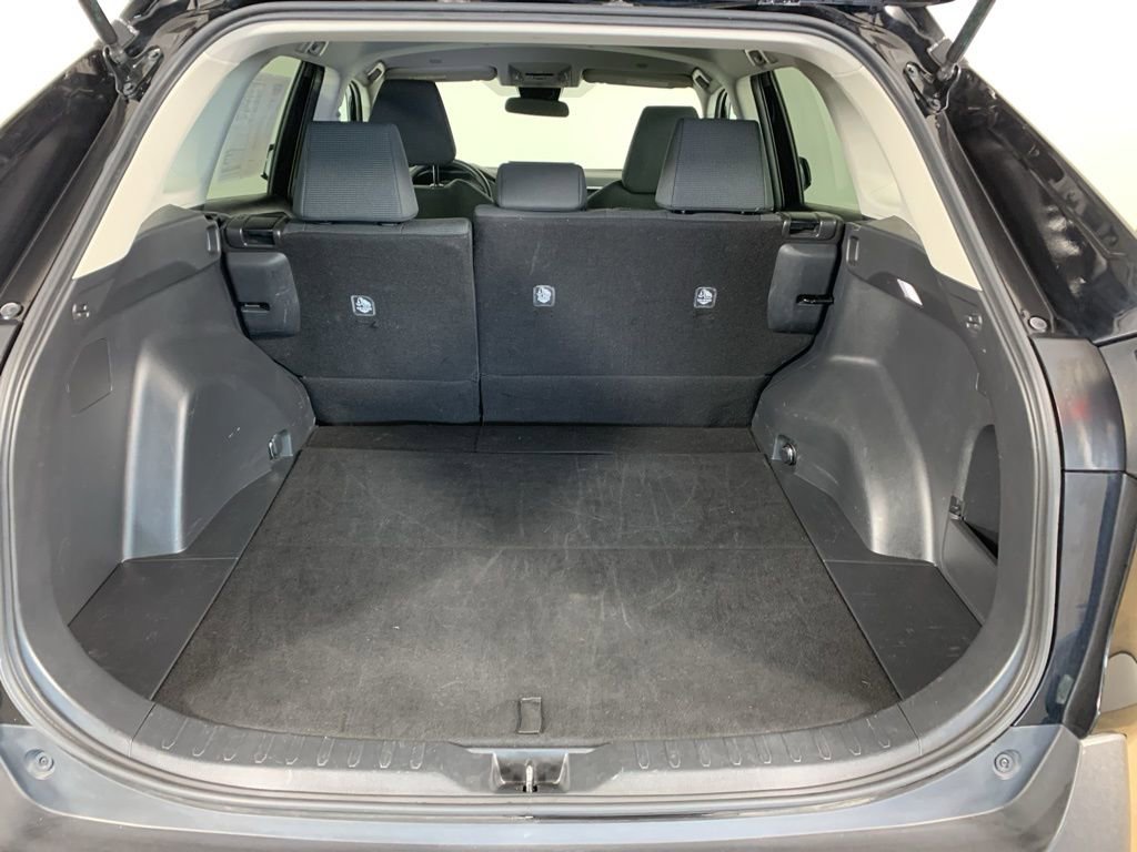Used 2024 Toyota RAV4 LE image 13