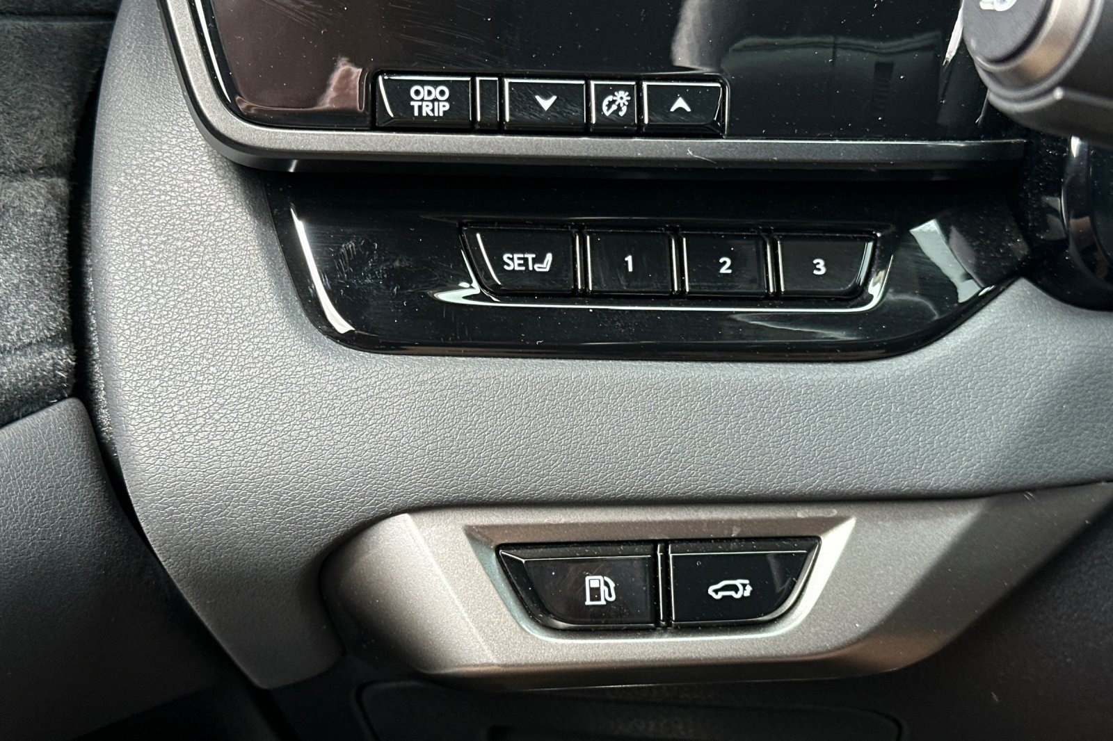 Certified 2024 Lexus RX 500h F Sport w/ Convenience Package AWD/4WD image 19