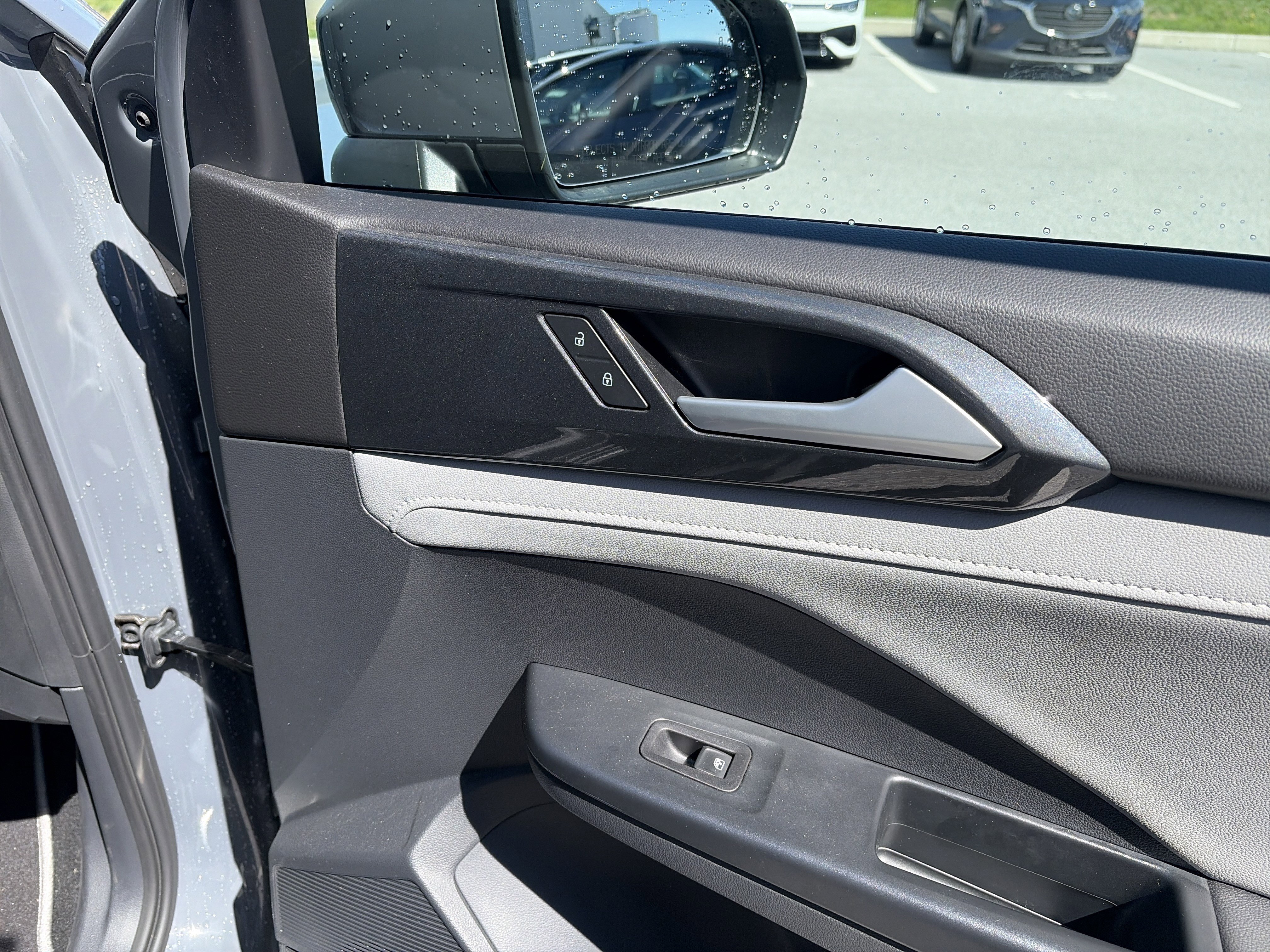 Used 2023 Volkswagen Taos SEL image 7