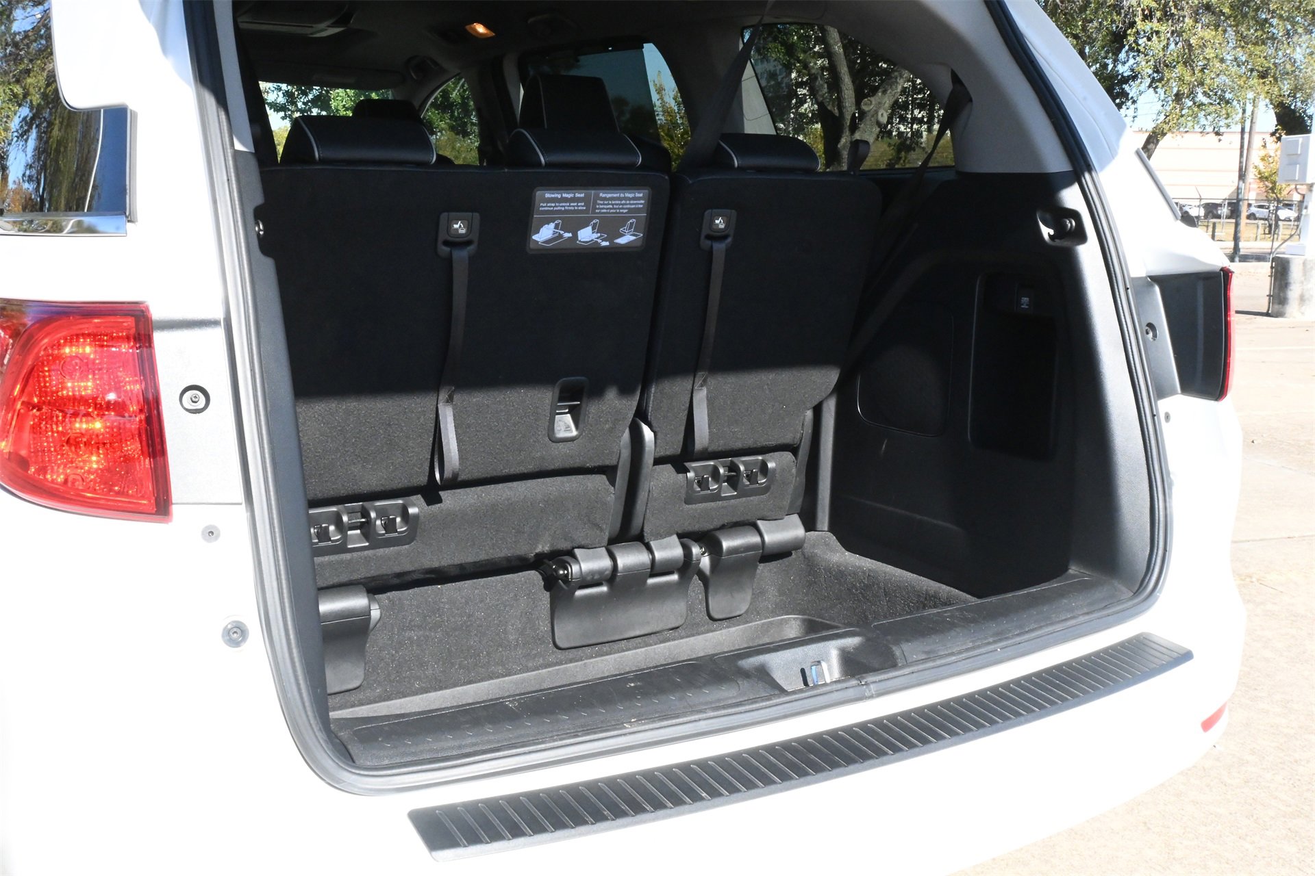 Used 2024 Honda Odyssey Elite image 24