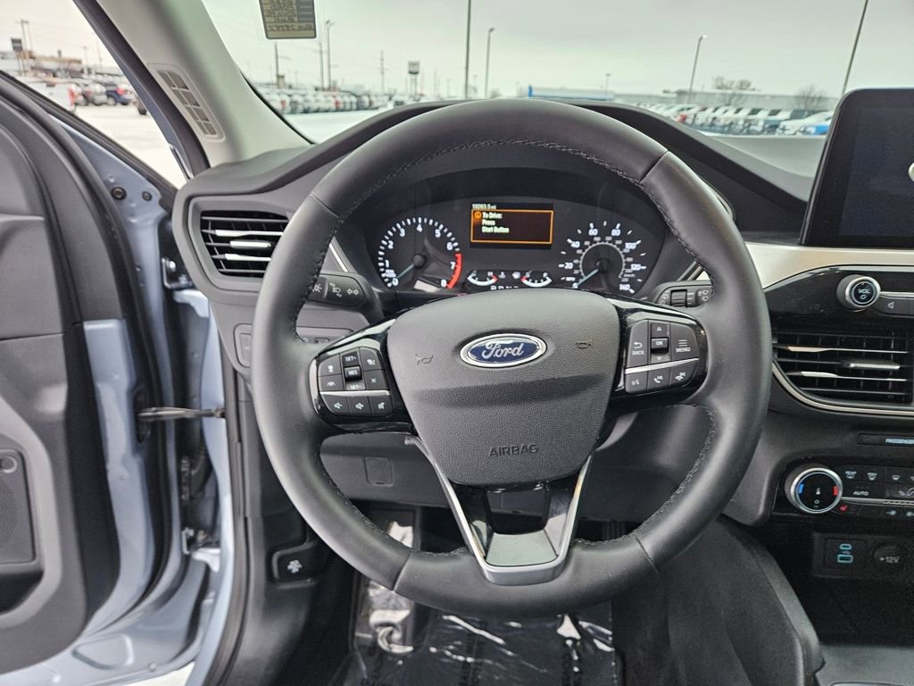 Used 2022 Ford Escape SEL image 18