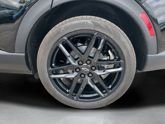 New 2026 Chevrolet Equinox EV LT w/ LPO, Blackout Package FWD image 12