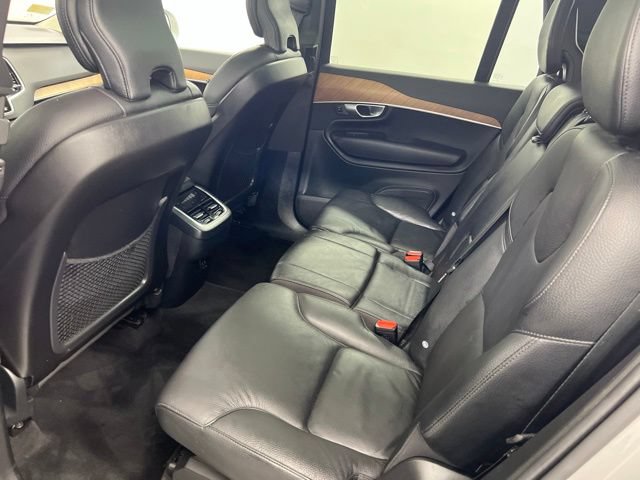 Used 2023 Volvo XC90 B6 Plus AWD/4WD image 12