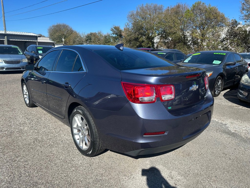Used 2015 Chevrolet Malibu LT w/ Power Convenience Package image 4