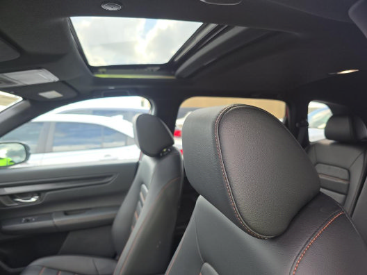 Used 2025 Honda CR-V Sport-L image 9