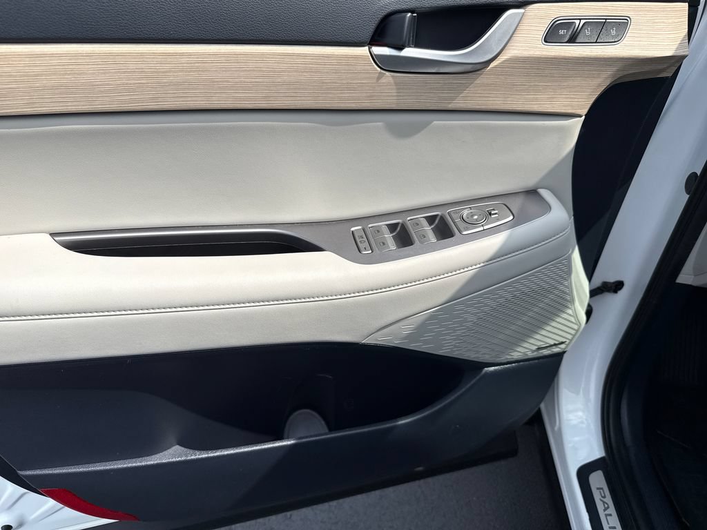 Certified 2024 Hyundai Palisade Limited AWD/4WD image 9