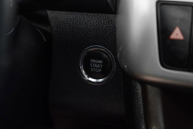 Used 2019 Toyota Highlander XLE image 18