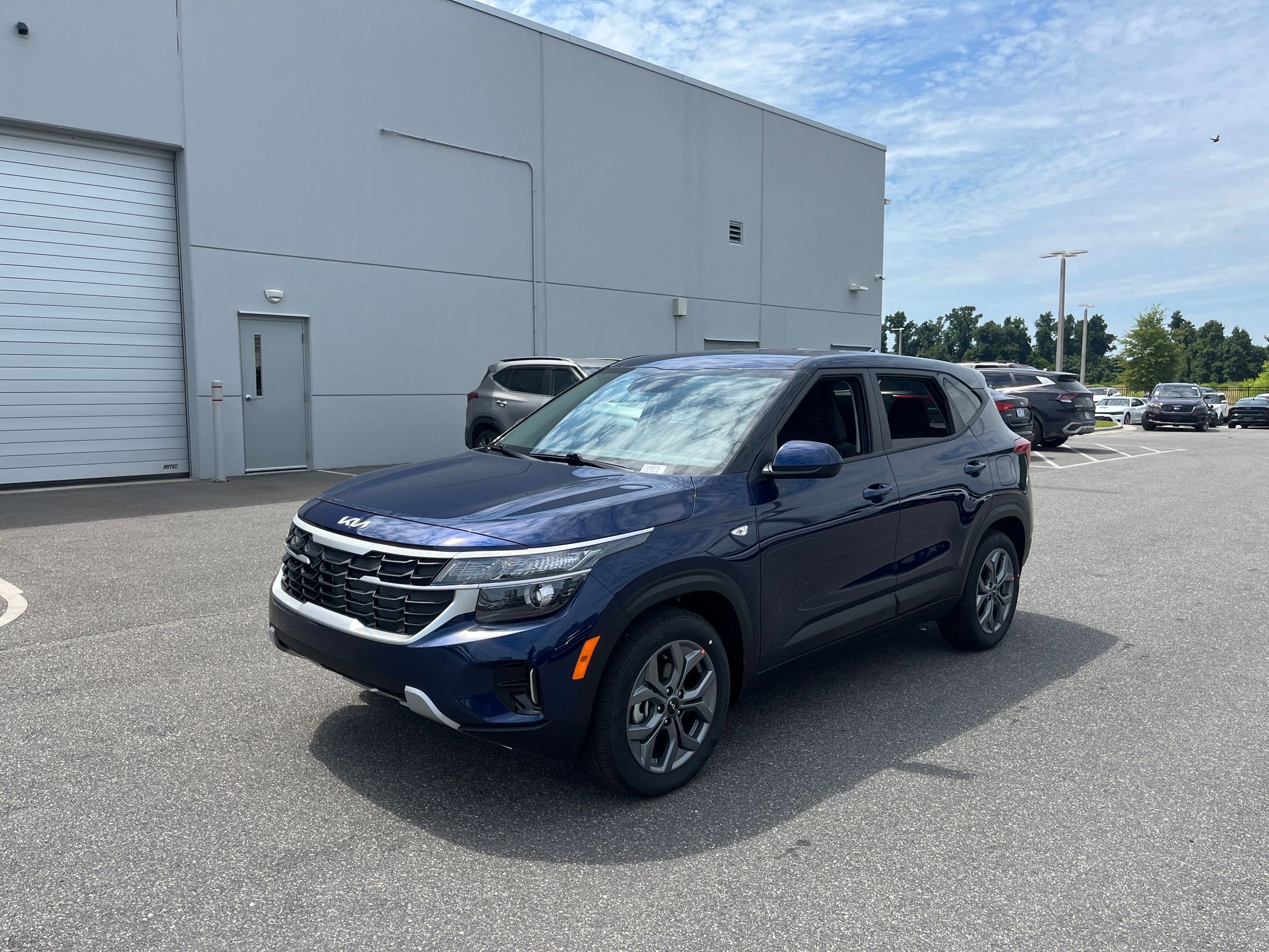 New 2026 Kia Seltos LX image 3