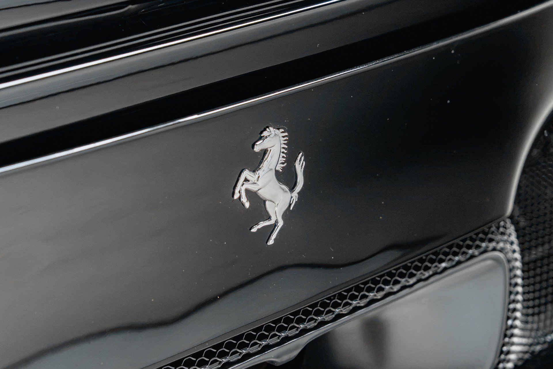 Used 2024 Ferrari 296 GTS RWD image 31