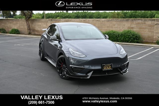 Used 2023 Tesla Model Y Performance image 1