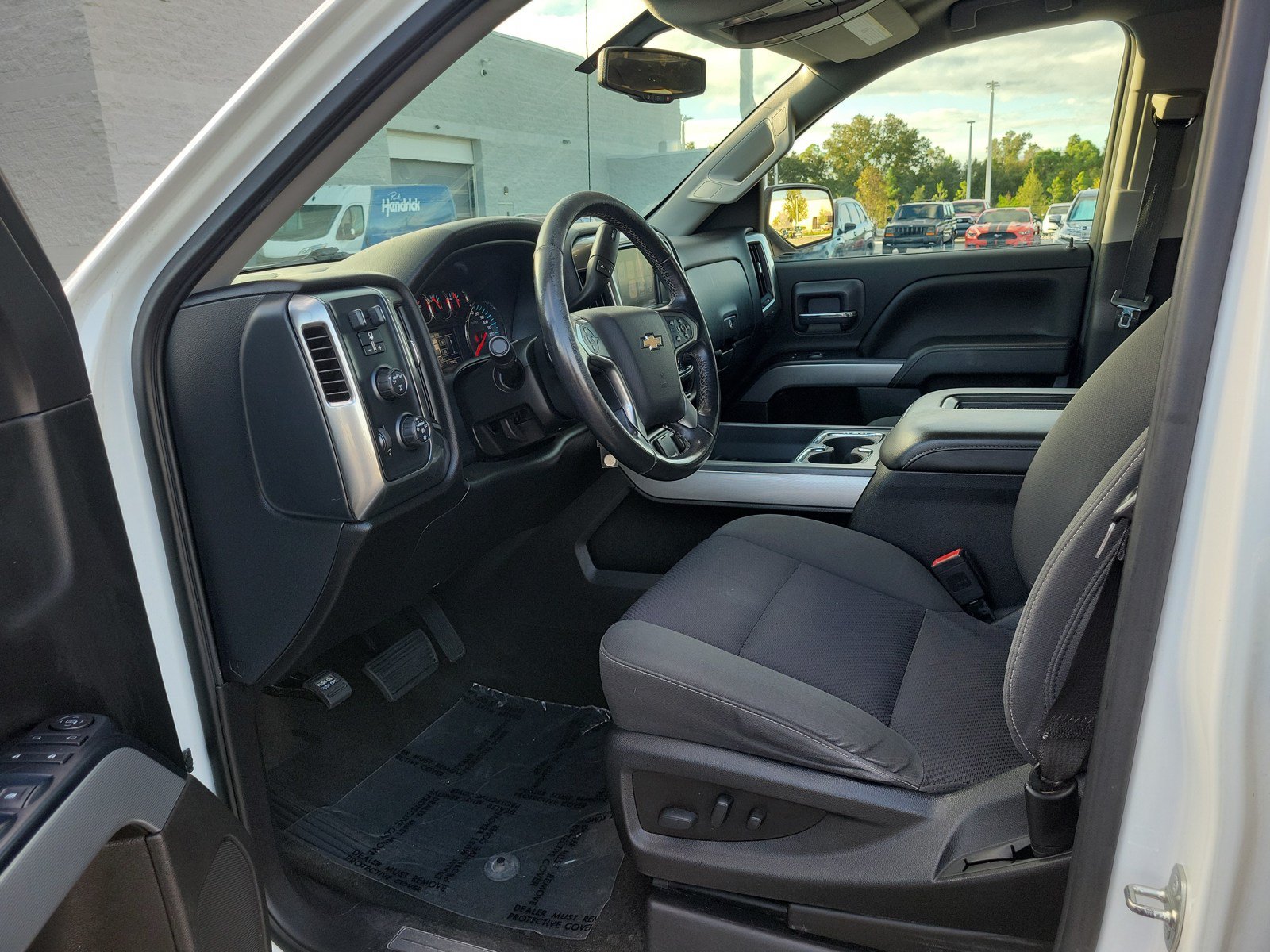 Used 2018 Chevrolet Silverado 1500 LT w/ All Star Edition AWD/4WD image 15