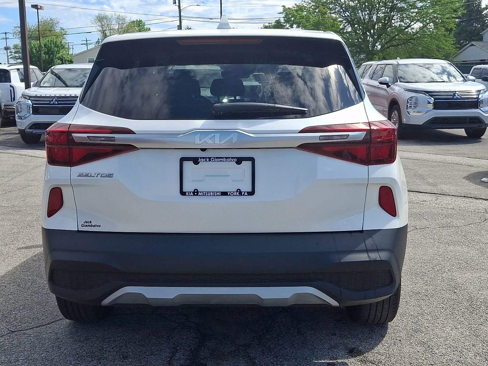 Used 2023 Kia Seltos LX AWD/4WD image 5
