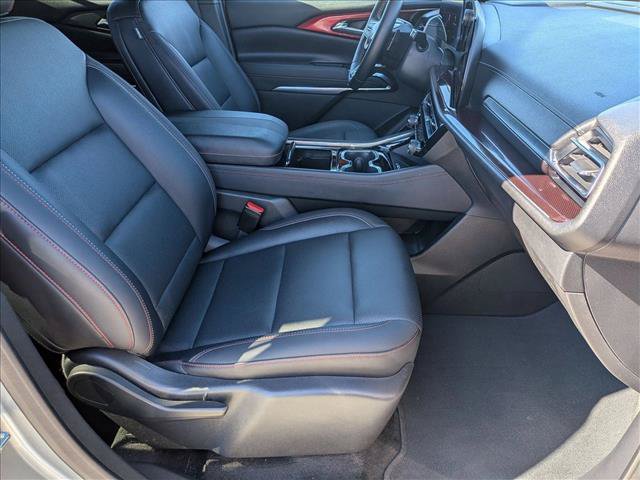 Used 2025 Chevrolet Traverse Z71 AWD/4WD image 21