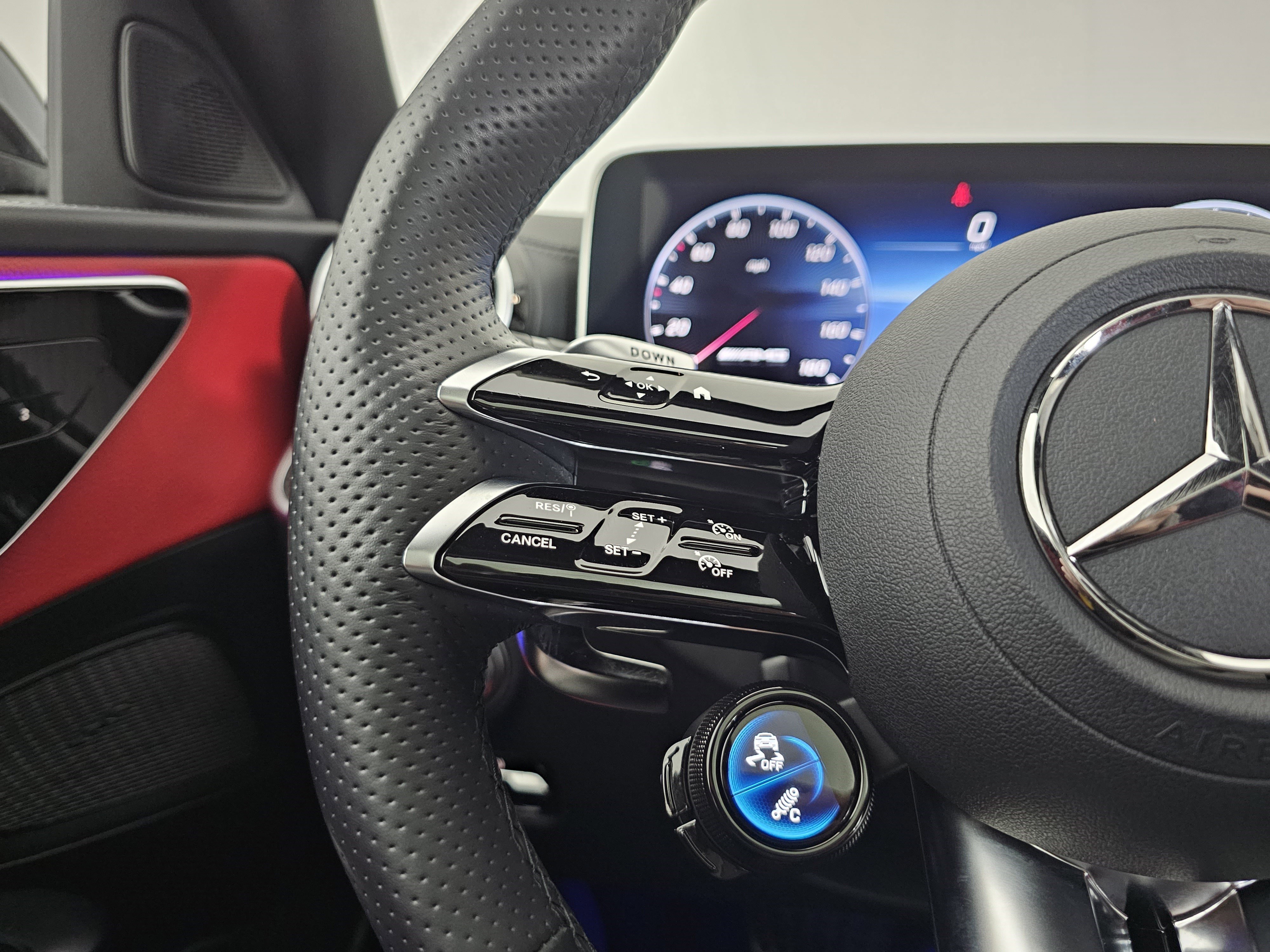 Certified 2024 Mercedes-Benz C 43 AMG 4MATIC Sedan image 36