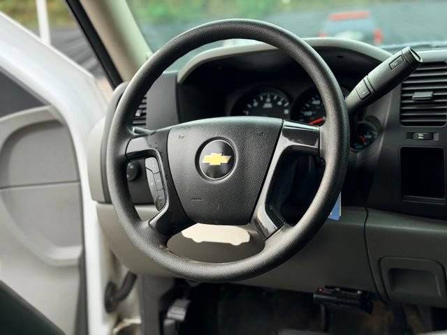 Used 2011 Chevrolet Silverado 1500 W/T AWD/4WD image 14