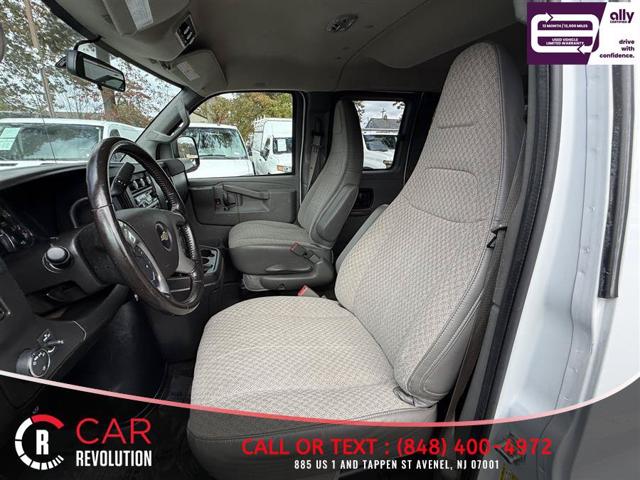 Used 2017 Chevrolet Express 3500 LT w/ LT Preferred Equipment Group RWD image 14
