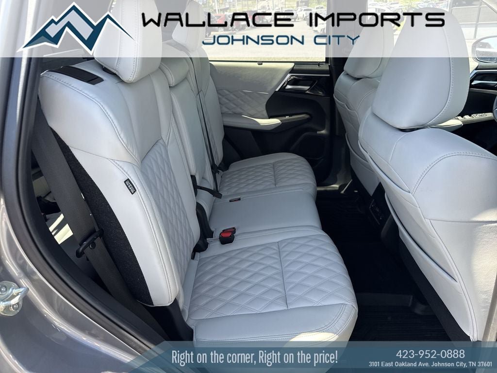 Used 2024 Mitsubishi Outlander SEL AWD/4WD image 42