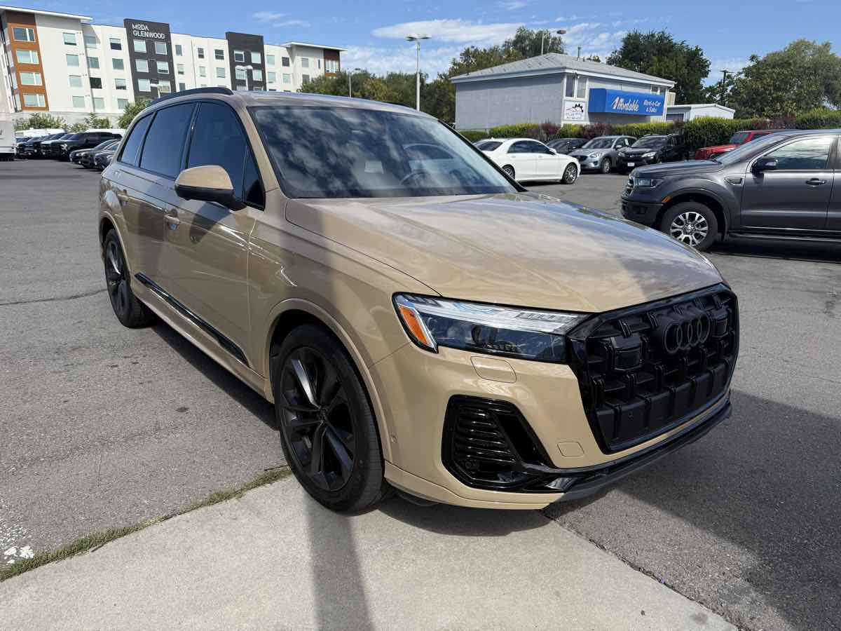 Used 2025 Audi Q7 3.0T Prestige w/ Prestige Package AWD/4WD image 4
