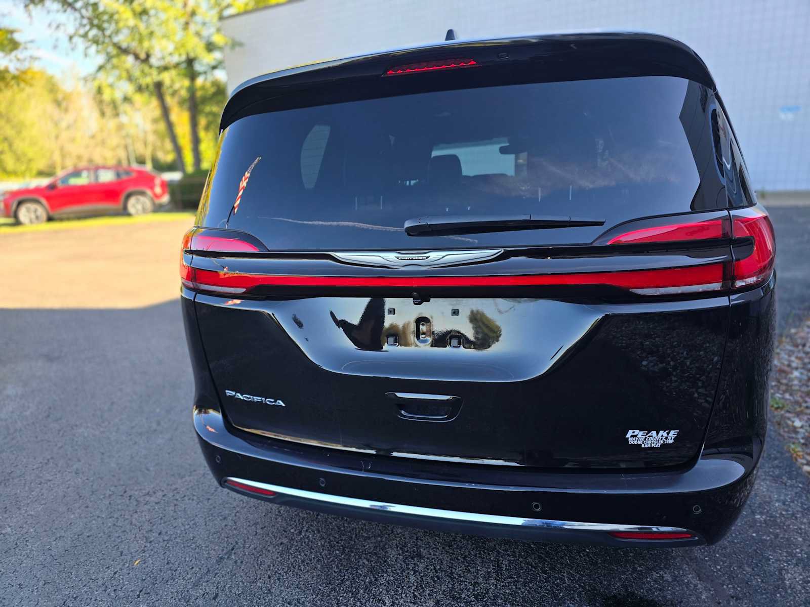 Used 2026 Chrysler Pacifica Select FWD image 5
