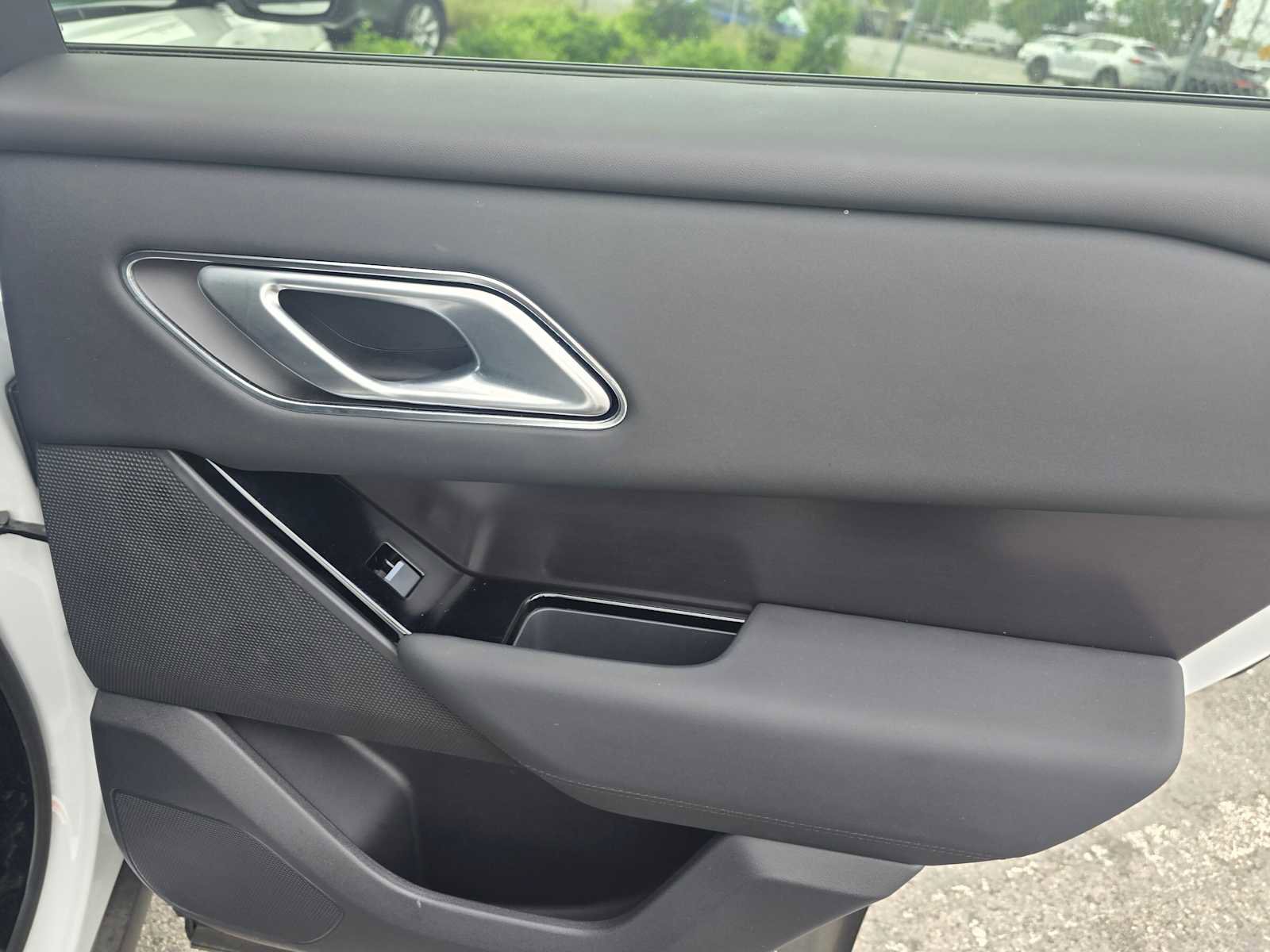 Used 2026 Land Rover Range Rover Velar Dynamic SE AWD/4WD image 13