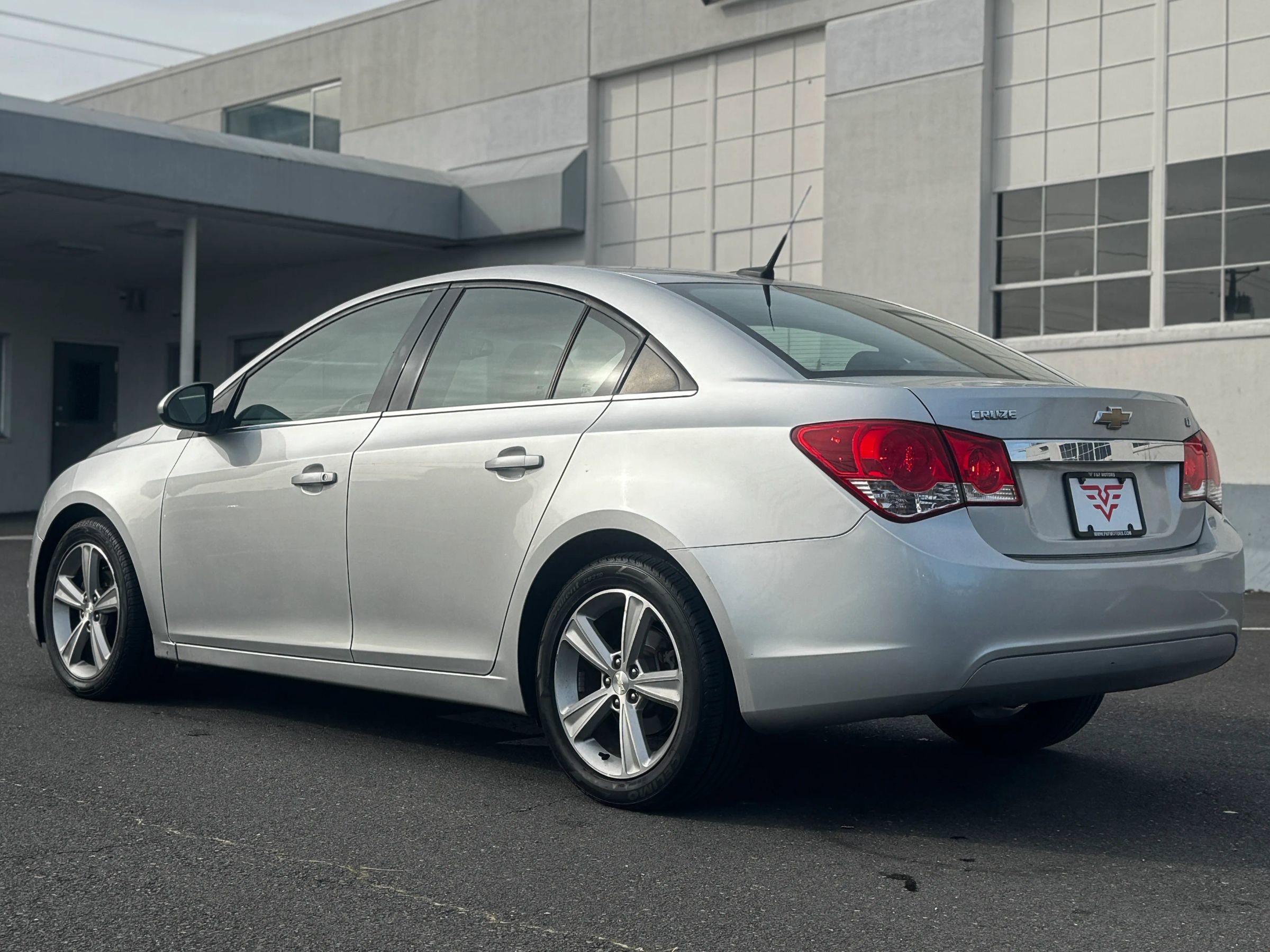 Used 2012 Chevrolet Cruze LT image 6