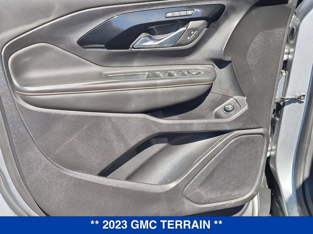 Used 2023 GMC Terrain AT4 AWD/4WD image 11
