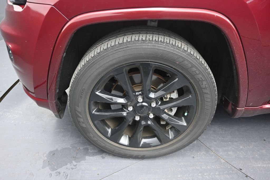 Used 2021 Jeep Grand Cherokee Laredo X RWD image 9