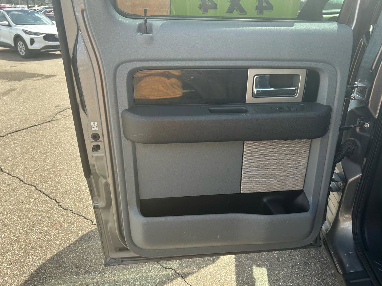 Used 2011 Ford F150 Platinum AWD/4WD image 13