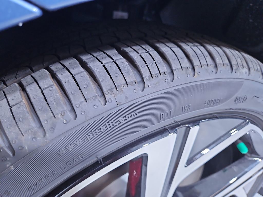 New 2025 Volkswagen GTI SE image 28