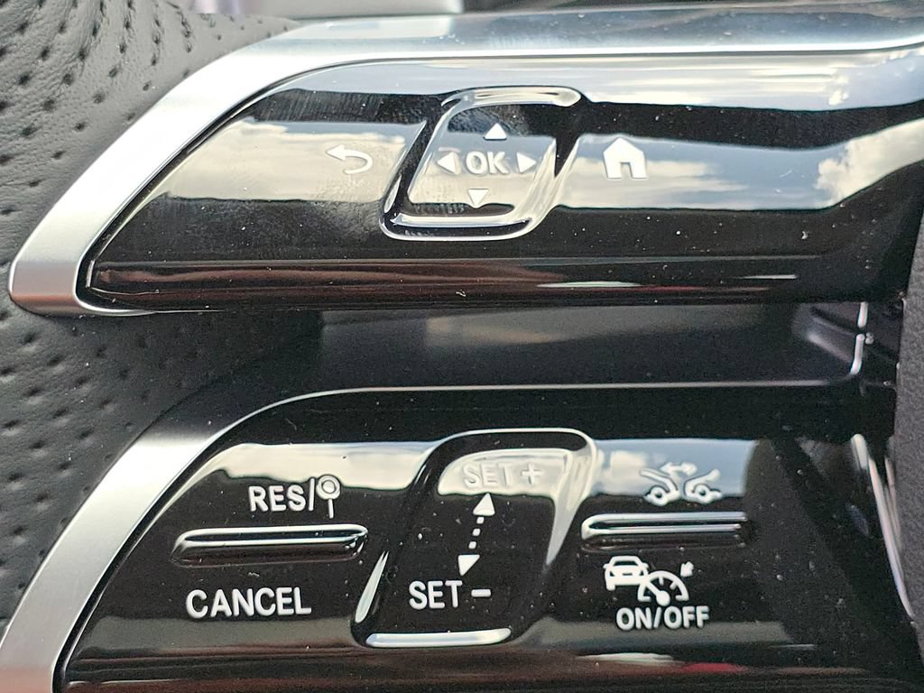 New 2026 Mercedes-Benz C 300 4MATIC Sedan image 35