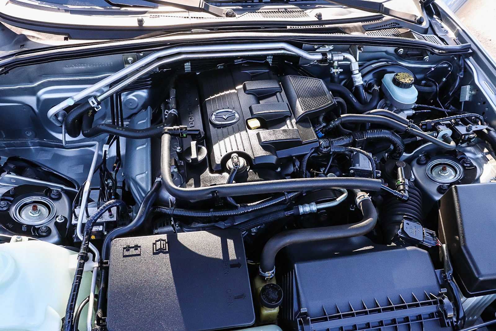 Used 2010 MAZDA MX-5 Miata Sport image 22