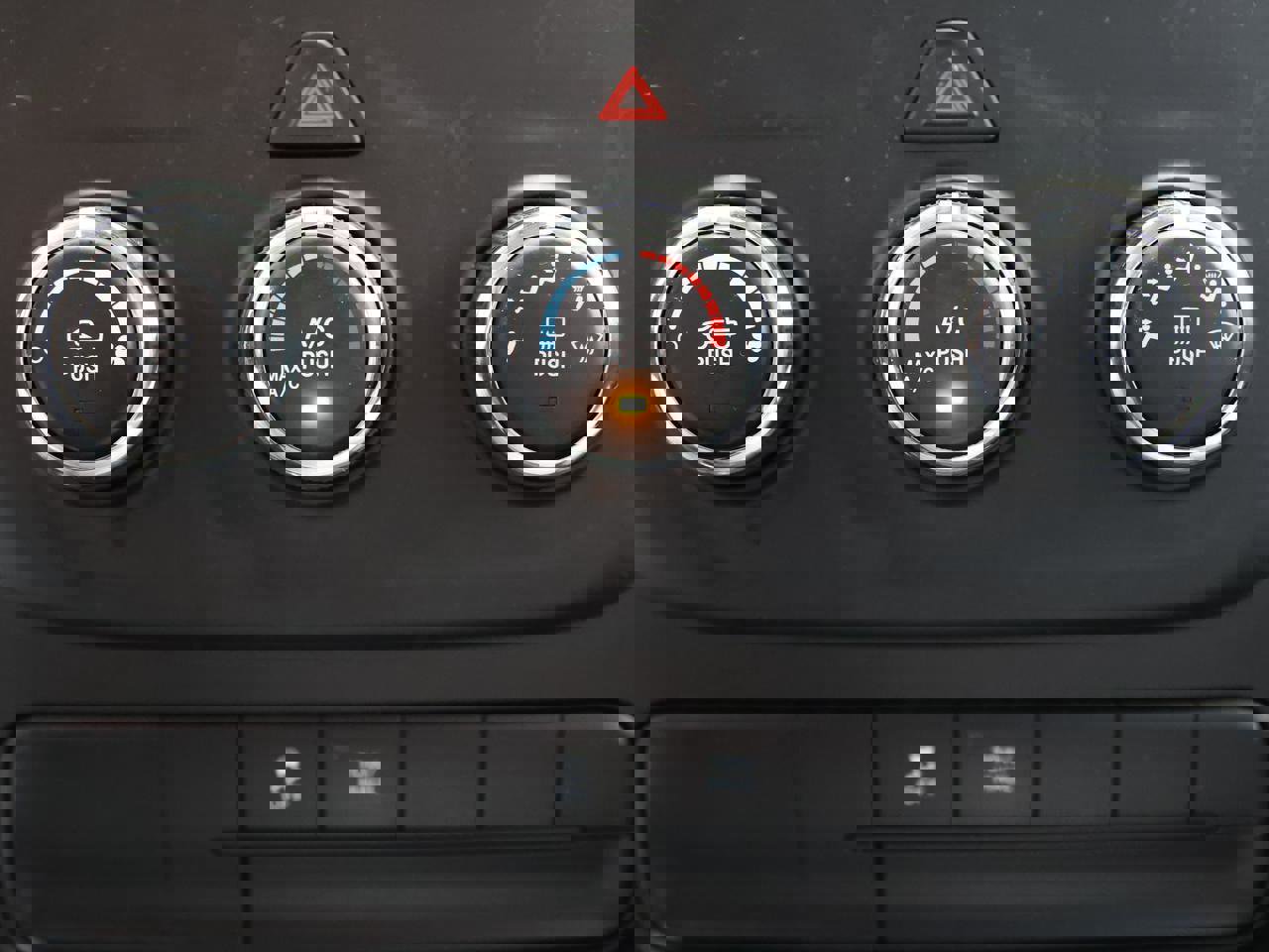 Used 2019 RAM 1500 Express image 14