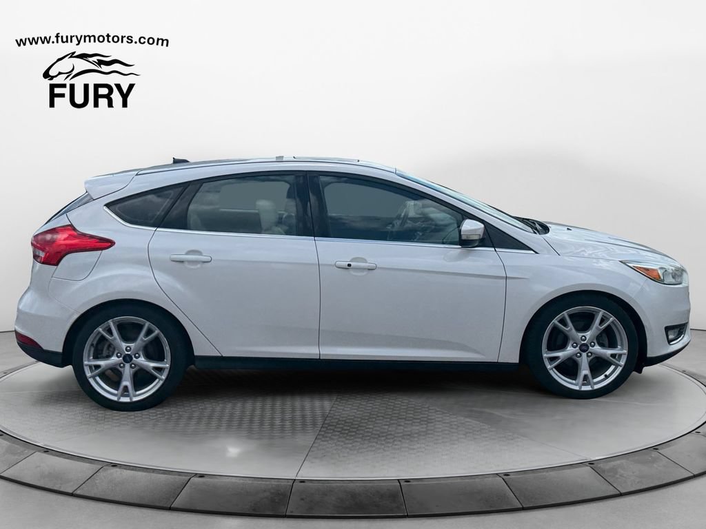 Used 2015 Ford Focus Titanium FWD image 2