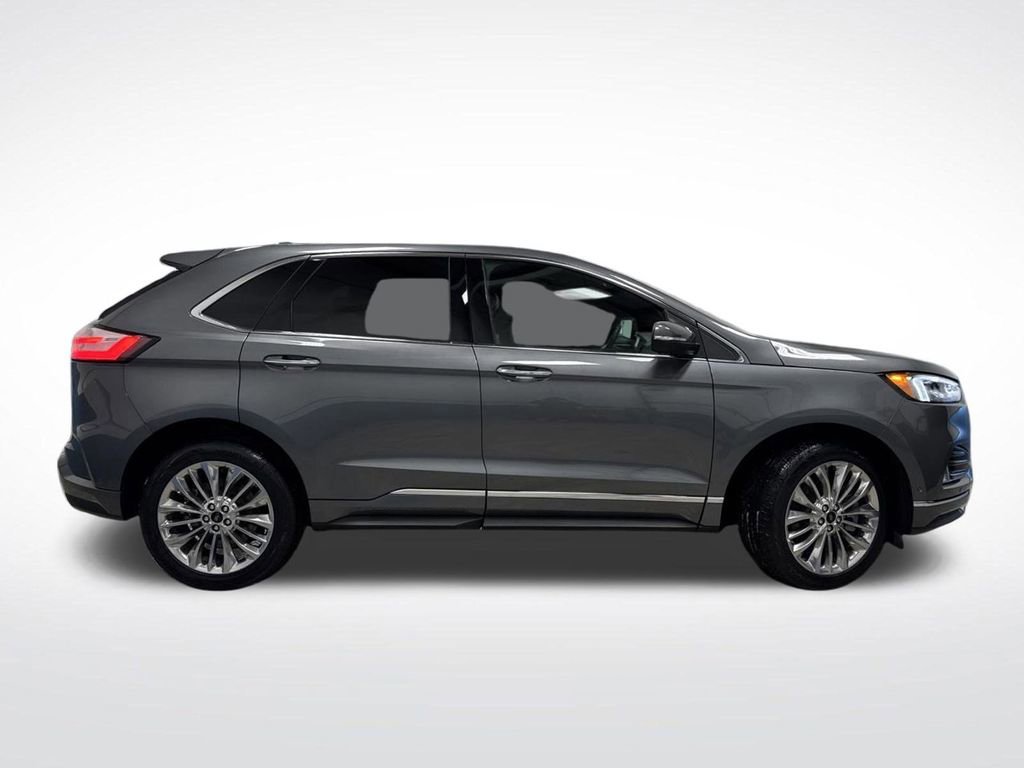 Used 2024 Ford Edge Titanium w/ Titanium Elite Package image 2