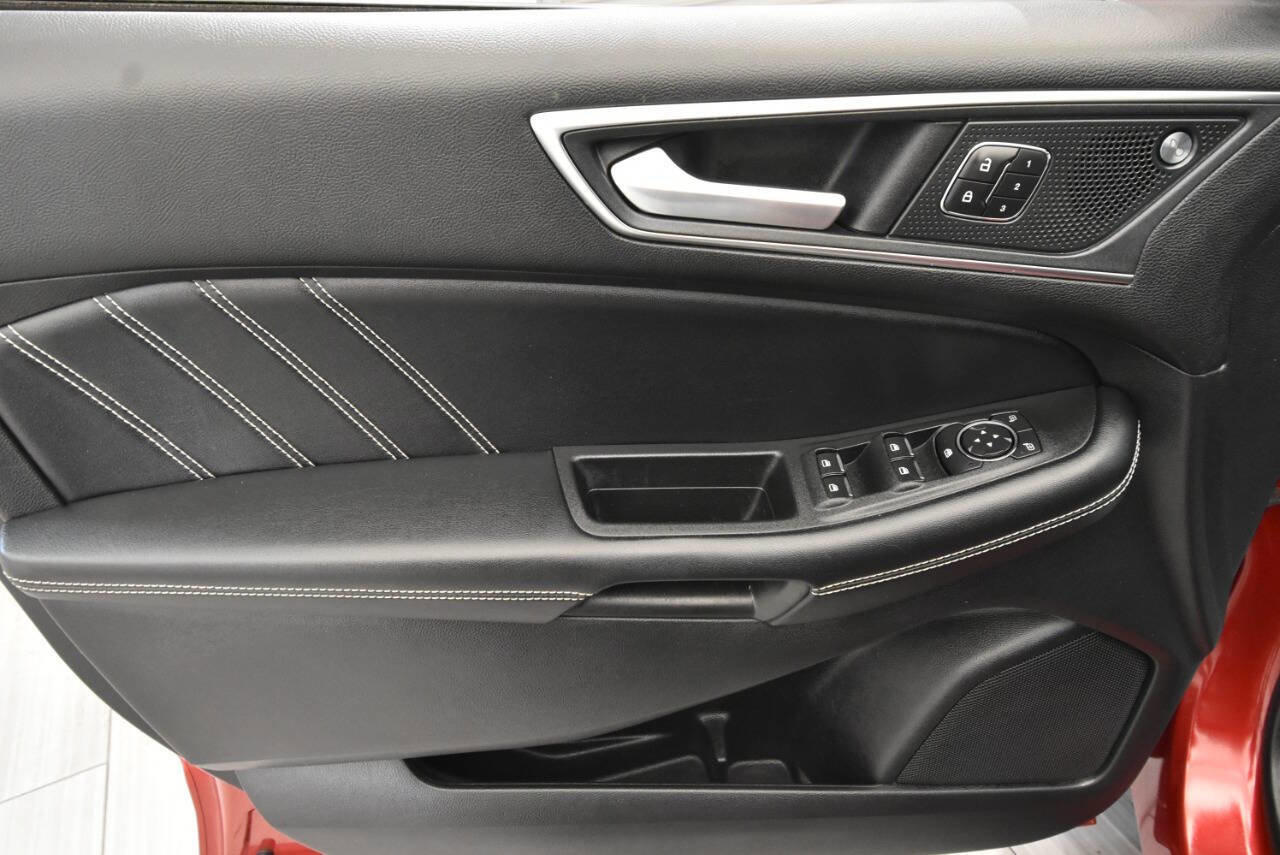 Used 2021 Ford Edge ST w/ Equipment Group 401A image 13